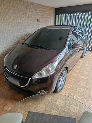 PEUGEOT 208 1.6 GRIFFE 16V FLEX 4P AUTOMÁTICO